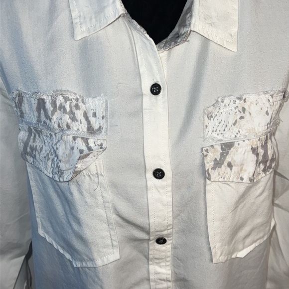 Vintage Havana EST 1954 ivory snake print detailing buttoned down front ties top - Picture 2 of 8